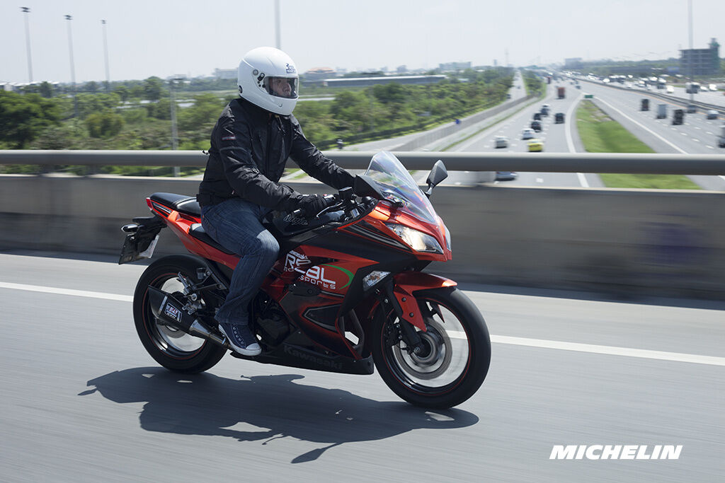 commuting motorcycle