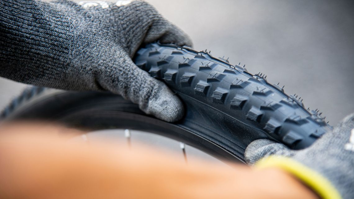 Entclippe den Reifen