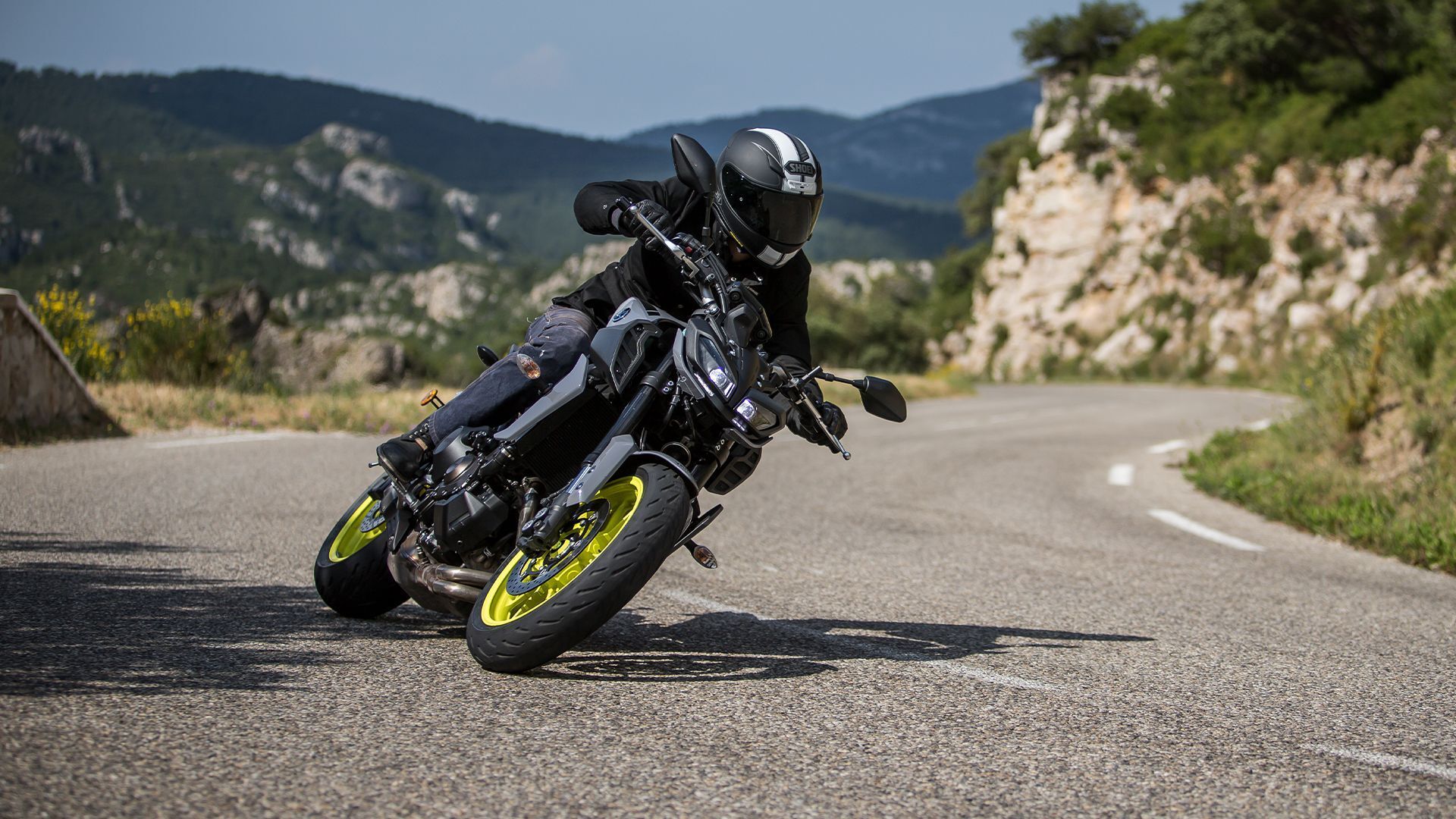 zk9ahgwomtdjc858bzugrmac 20231130 moto browseby ridingexperience sporthypersport 03