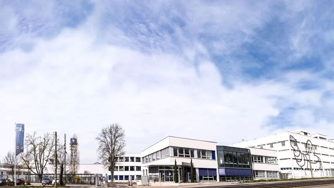 clsio5xku04di01op28gw3mmq karlsruhe werk außenansicht max