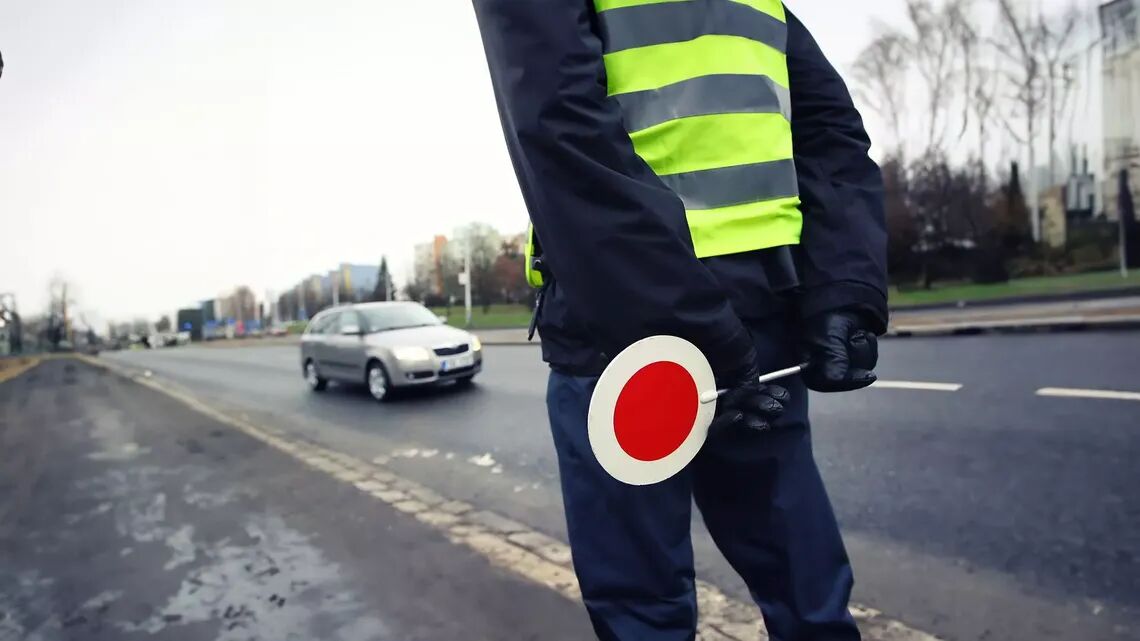 clkv85l8t0wmd01nuvx2gzxi2 56858195 m full