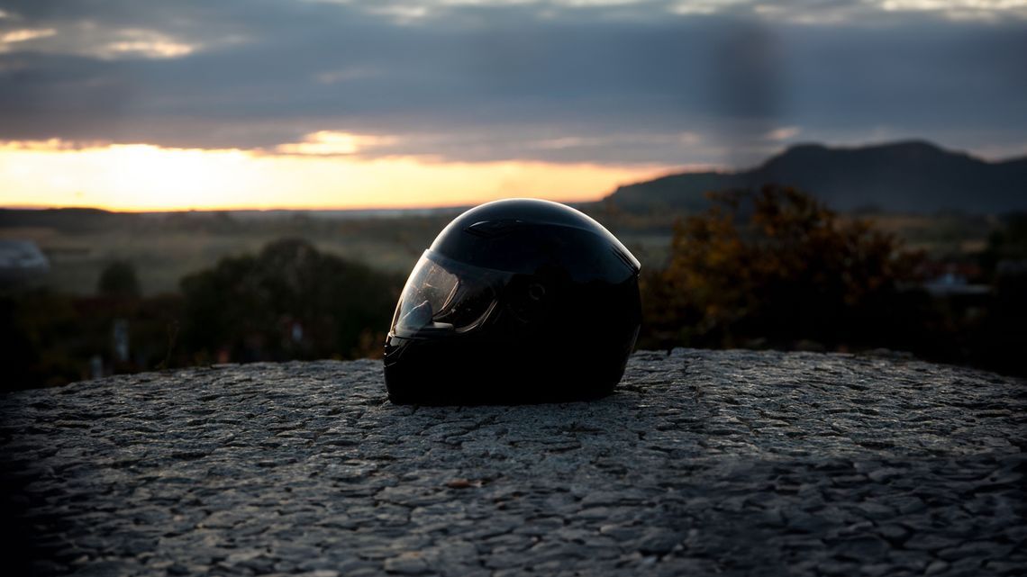Wie wählt man einen Motorradhelm aus?
