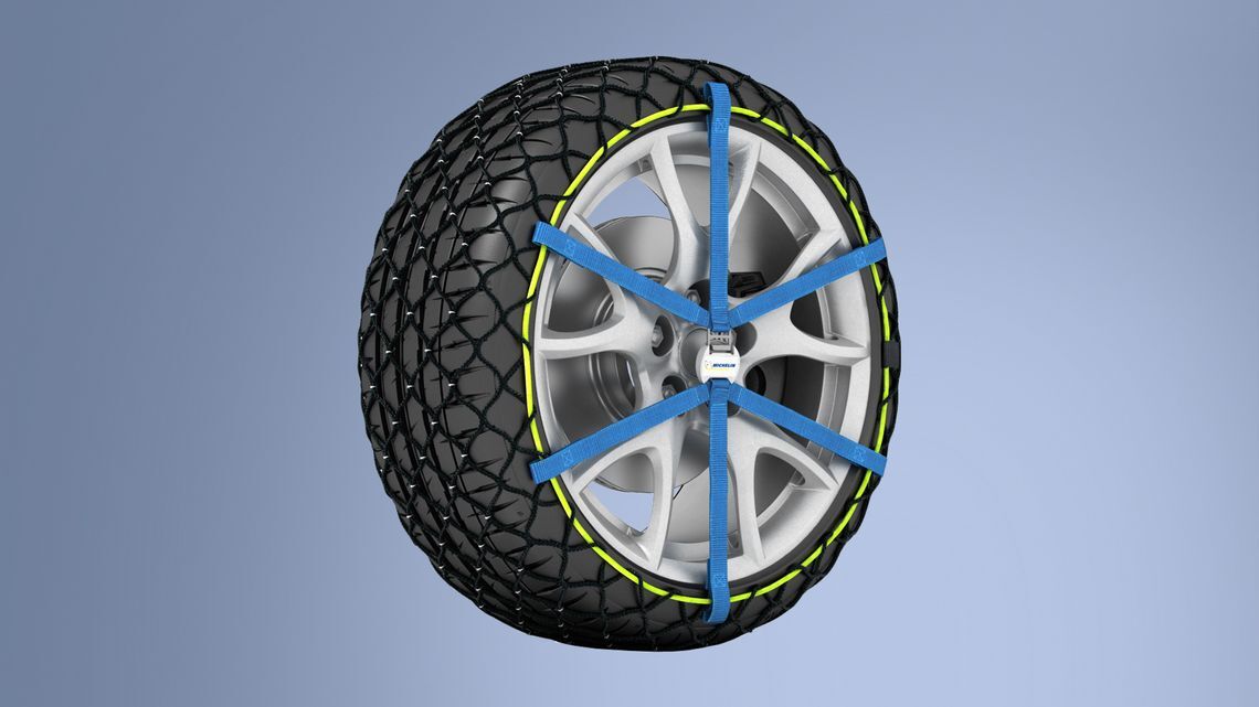 snow chains 1920x1080px bgrd