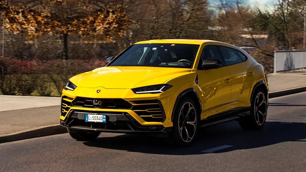 ck0ge83h10a930jp65hvyxezw lamborghini urus 1 1