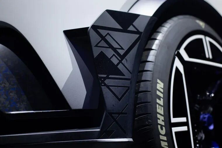 clremcney22p901j7cfc2mdah story alpine a290 un partenariat sur mesure avec michelin 5 two thirds