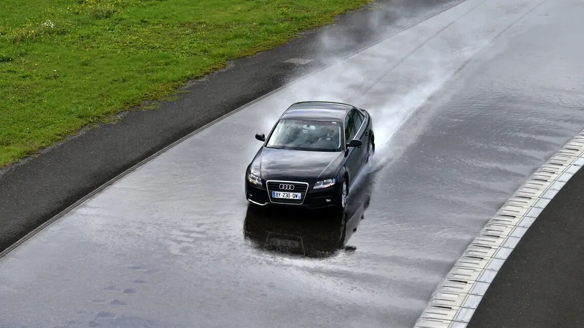 cjzsgyc8j07ez0pnw58csgwbc foto ladoux