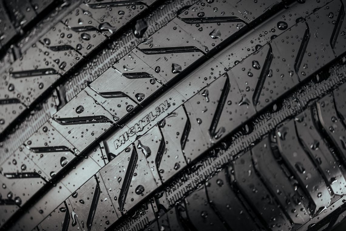 michelin tire illustration resi4 tex resin resicare