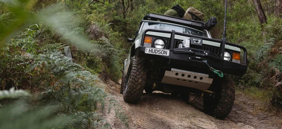 cleiycvld01h501j82qizvalv 1a header carousel full