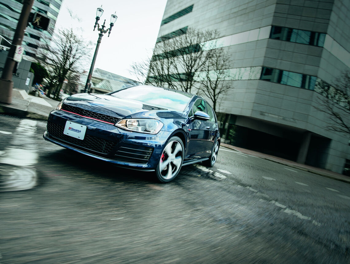 Auto Sfondo take a corner Consigli e suggerimenti