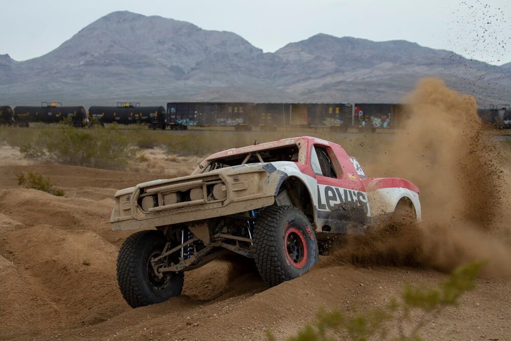ckiukicwb0boj01fknn0f63b8 mint 400 unlimited race sunday vk 011 max