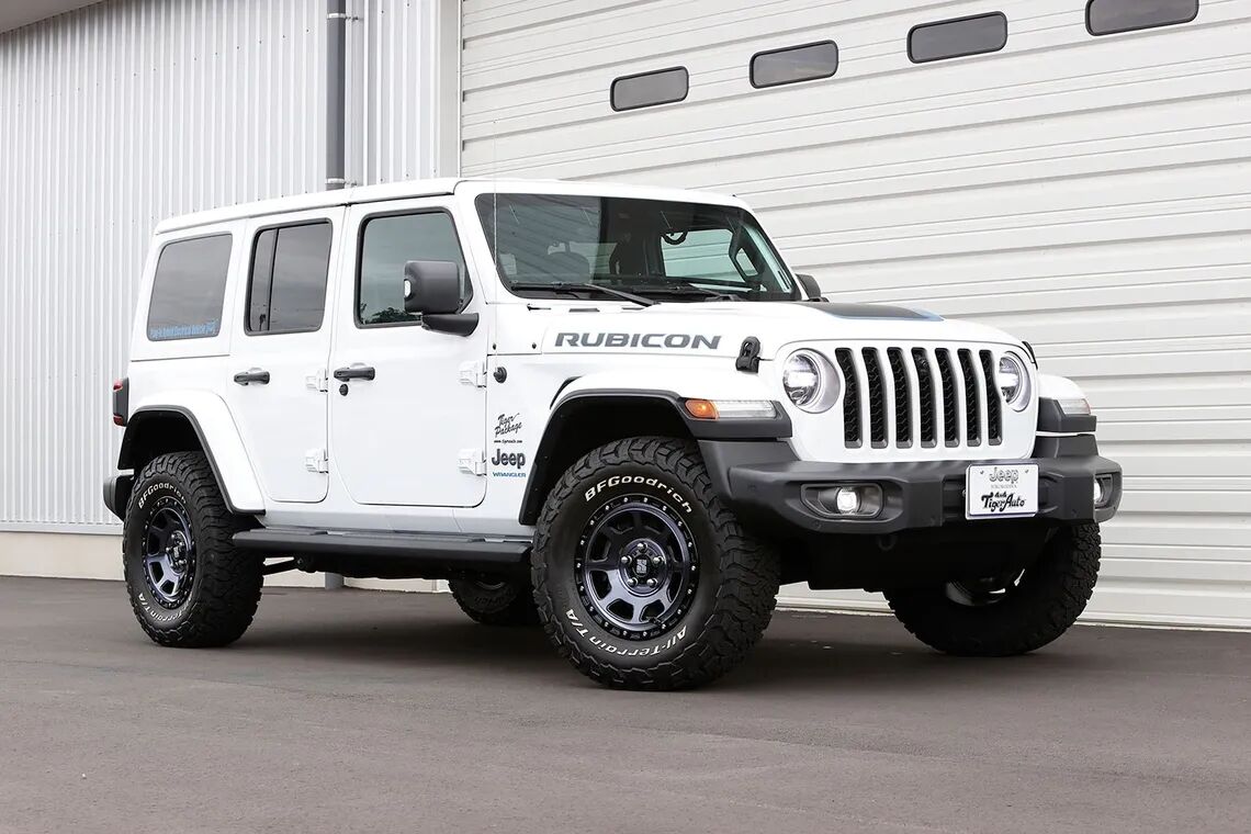 cm7mwus3y046j01lw8dclj5q2 jl max