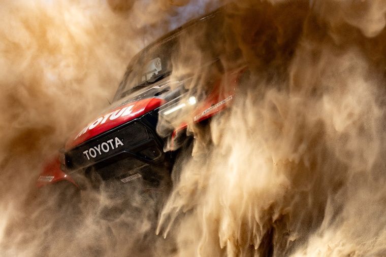 cm5ar452j01k001n4j8g57l8n si202412030507 two thirds