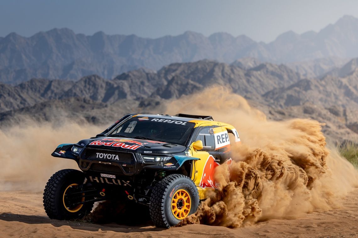 cm5qs1zg304ue01ltestx5biy si202411260343 max