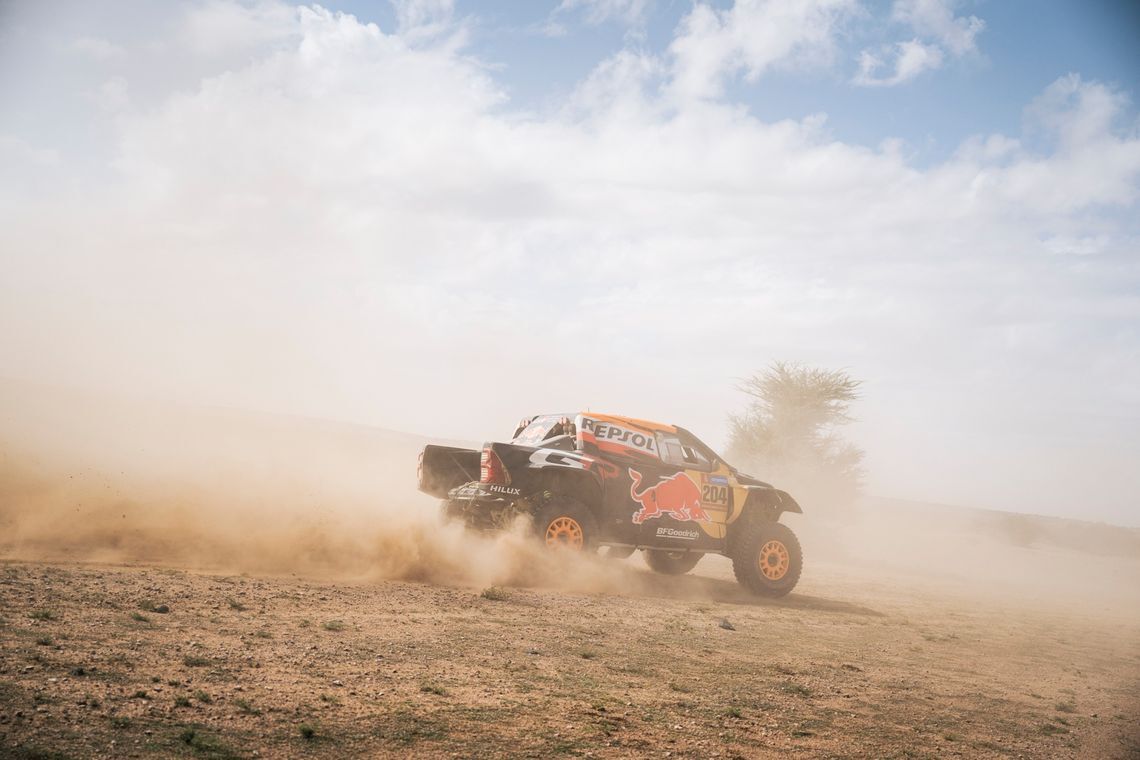 cm5qsqyan06im01n2mt4funkk 20250107dak1058 a s o c lopez max