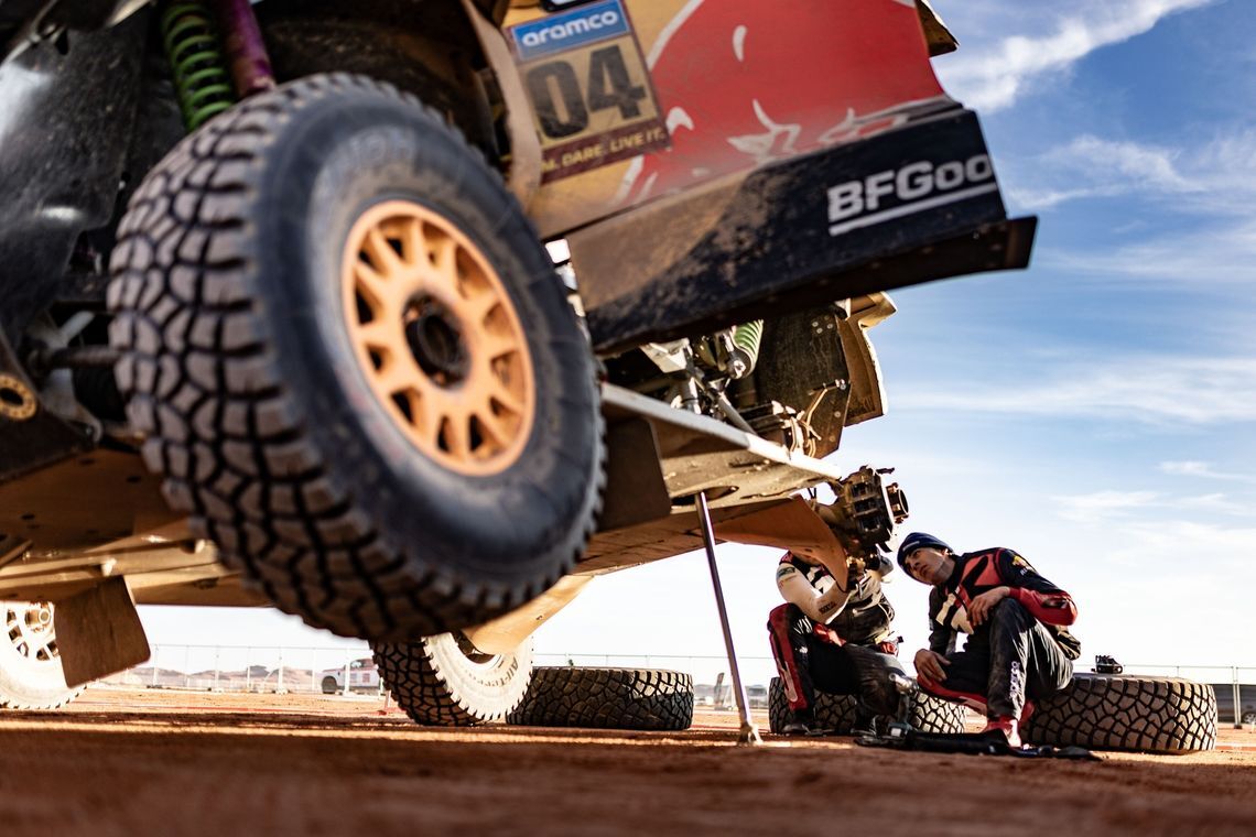 cm5wqi2d2077801ltq17mcvif si202501080846 max