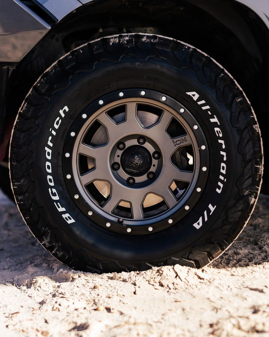 bfg white lettering tyre 2