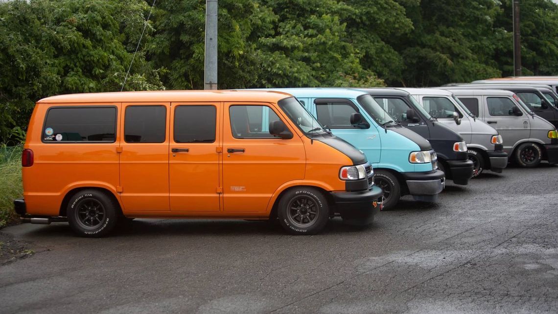dajiban how the humble dodge ram van rose to racing stardom in japan 07